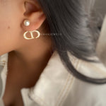 Della Pearl Earings