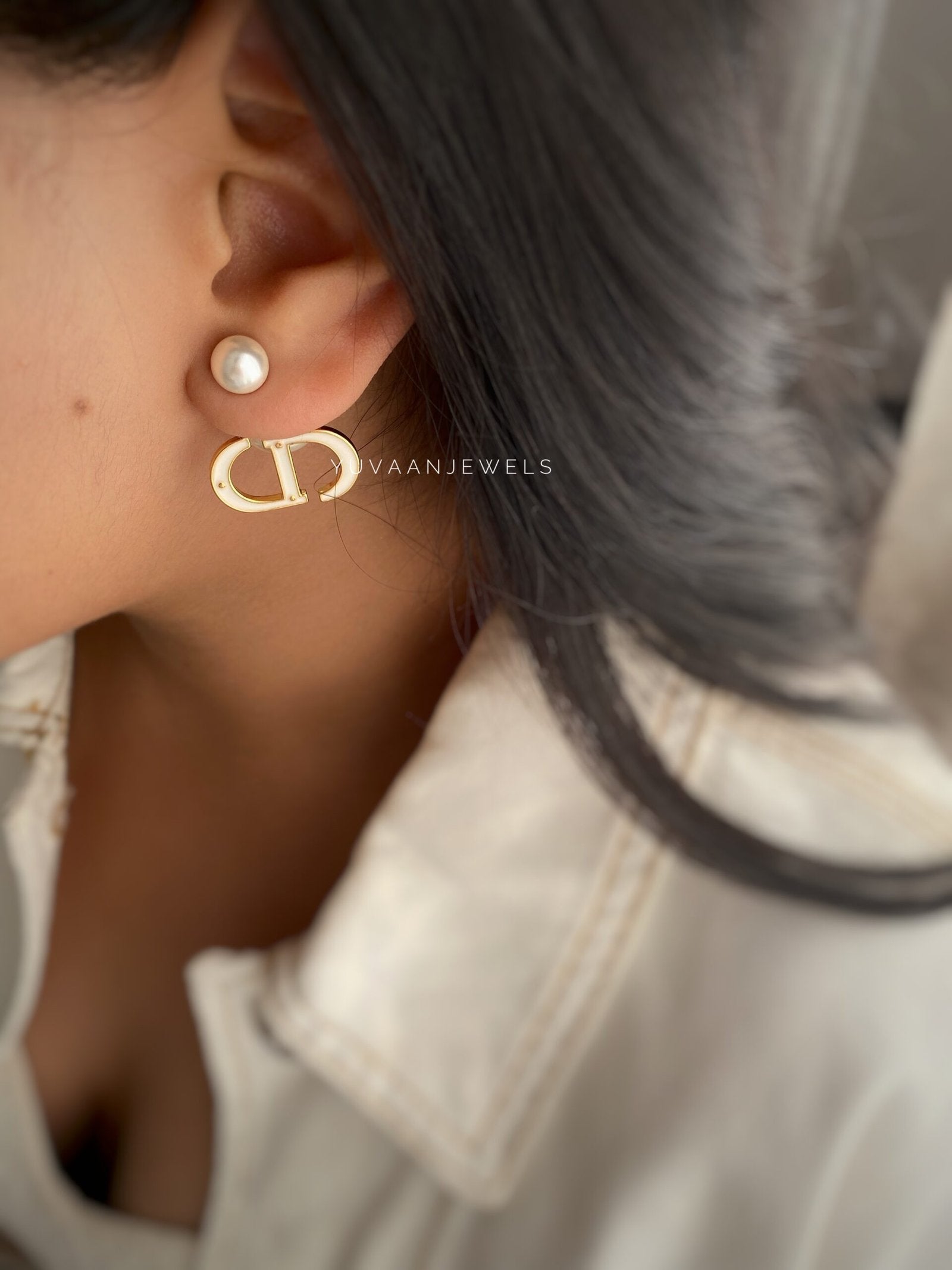 Della Pearl Earings