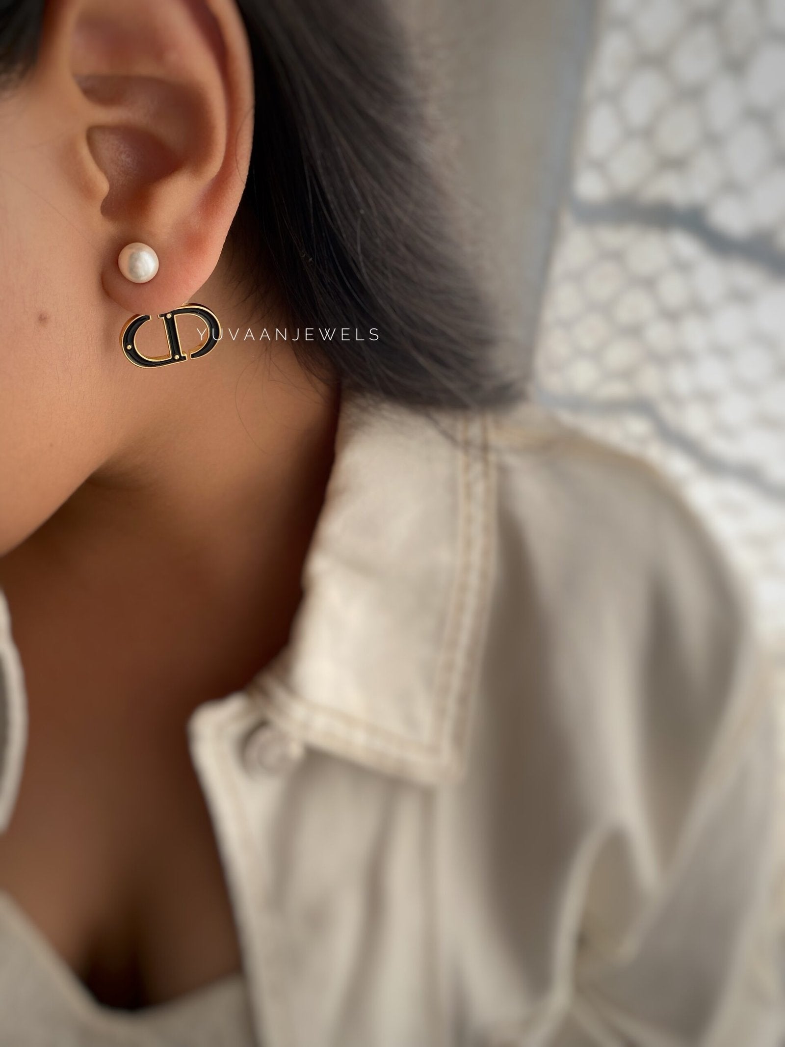 Della Pearl Earings