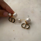 Della Pearl Earings