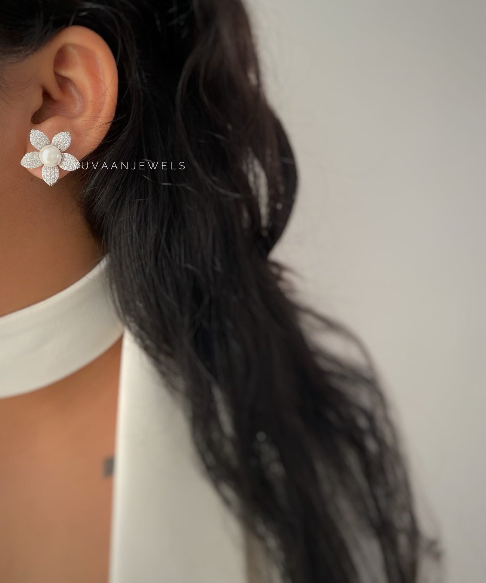 Lily flora studs