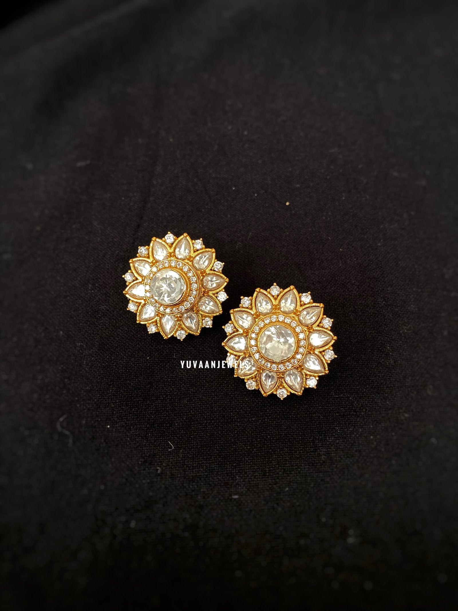 Swati flora polki studs