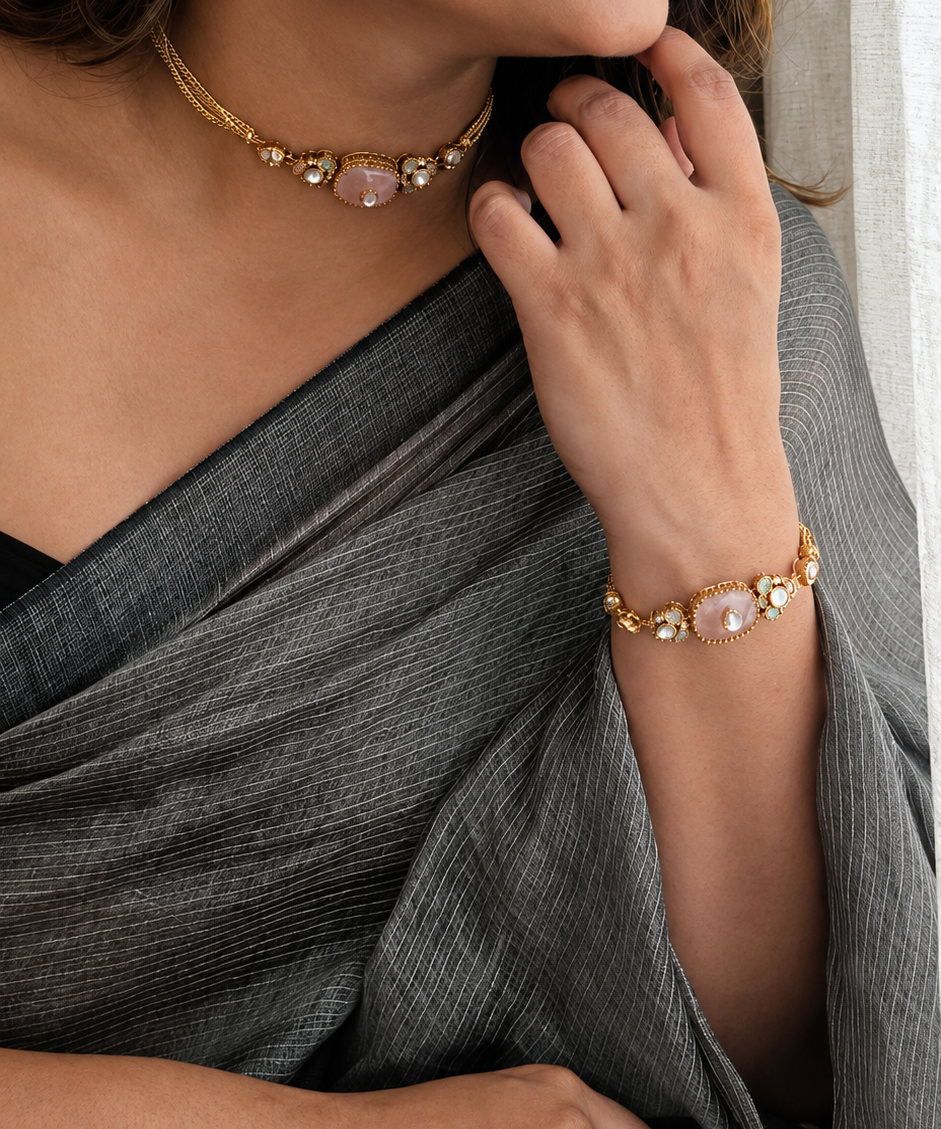 Ellie statement choker and bracelete