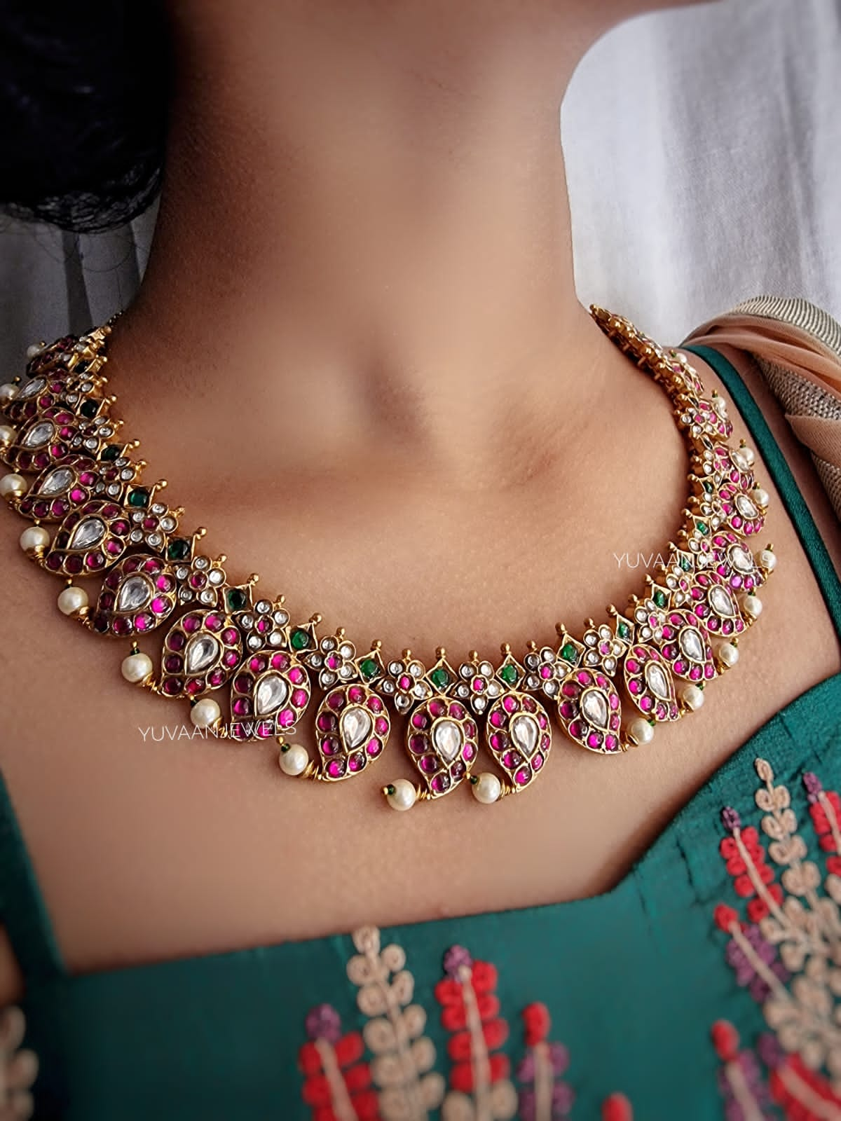 Amrapali Necklace Thumbnail