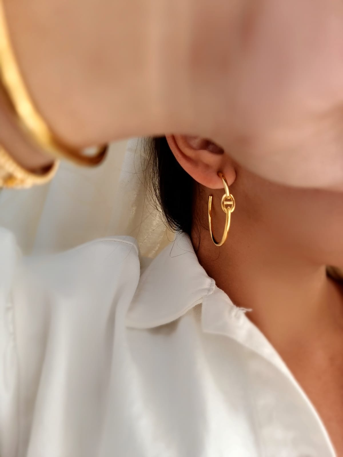 Zendaya Gold Hoops Thumbnail