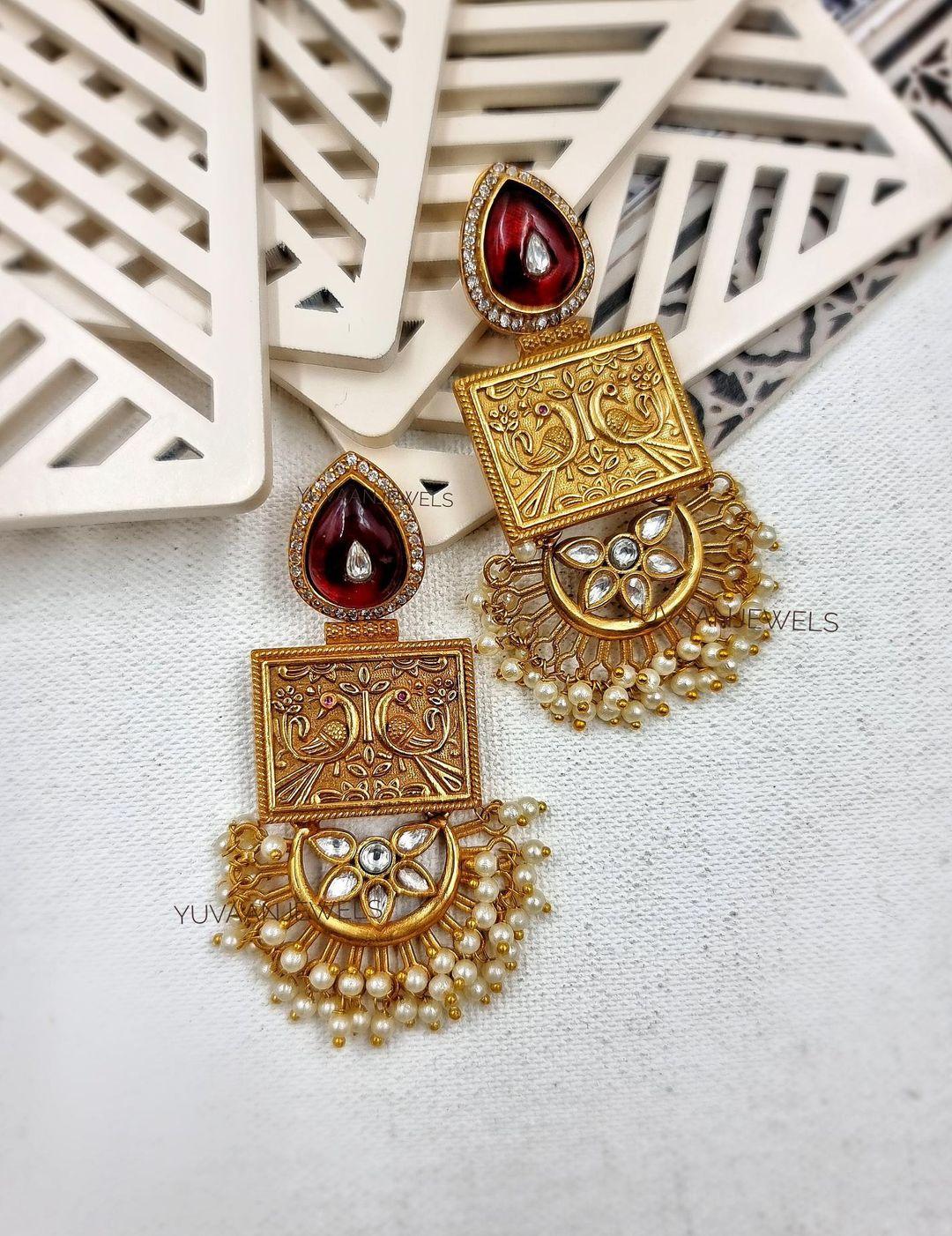 SWARNA handcrafted earing Thumbnail