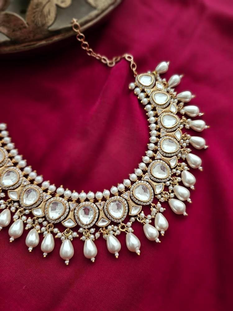 PREET NECKLACE Thumbnail