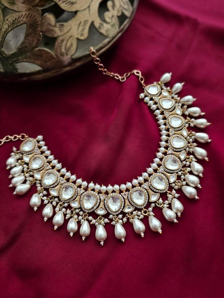 PREET NECKLACE Thumbnail