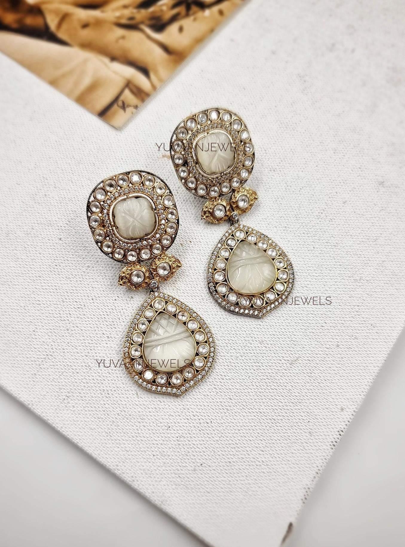 Shravani Necklace with Earrings Thumbnail