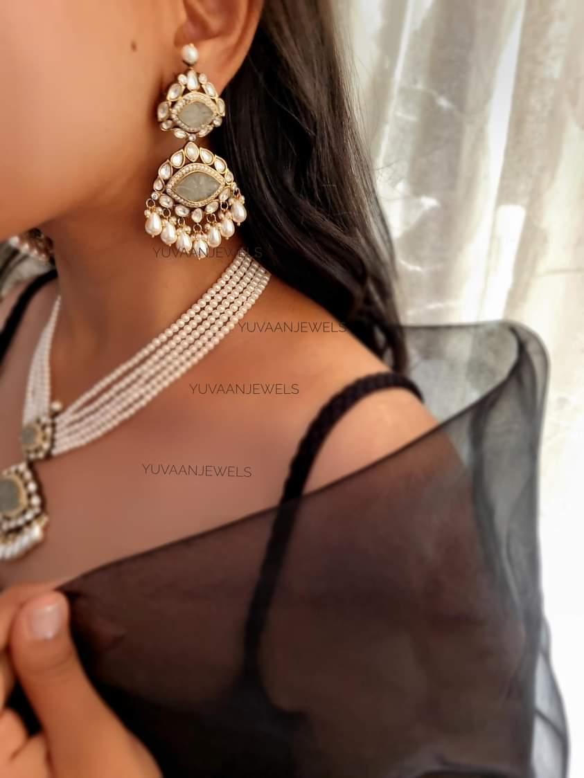 Tabish Pearl Necklace Thumbnail