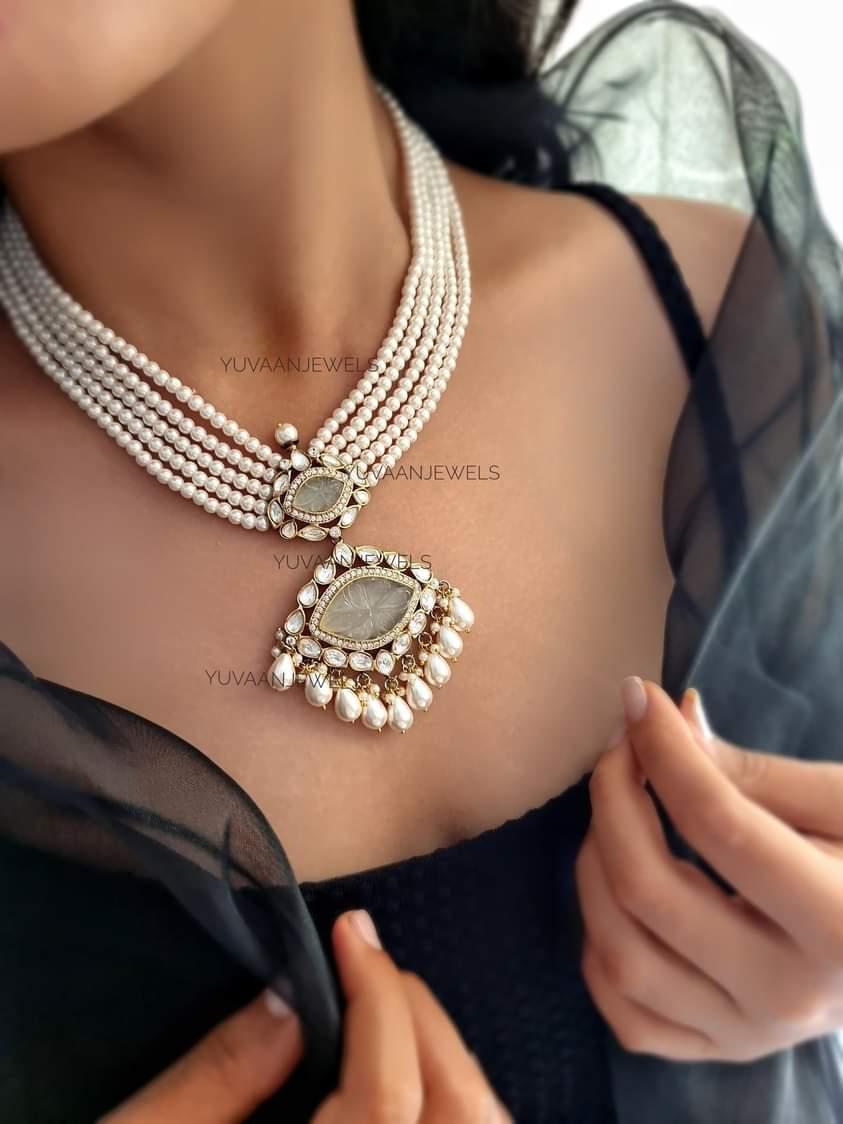 Tabish Pearl Necklace Thumbnail