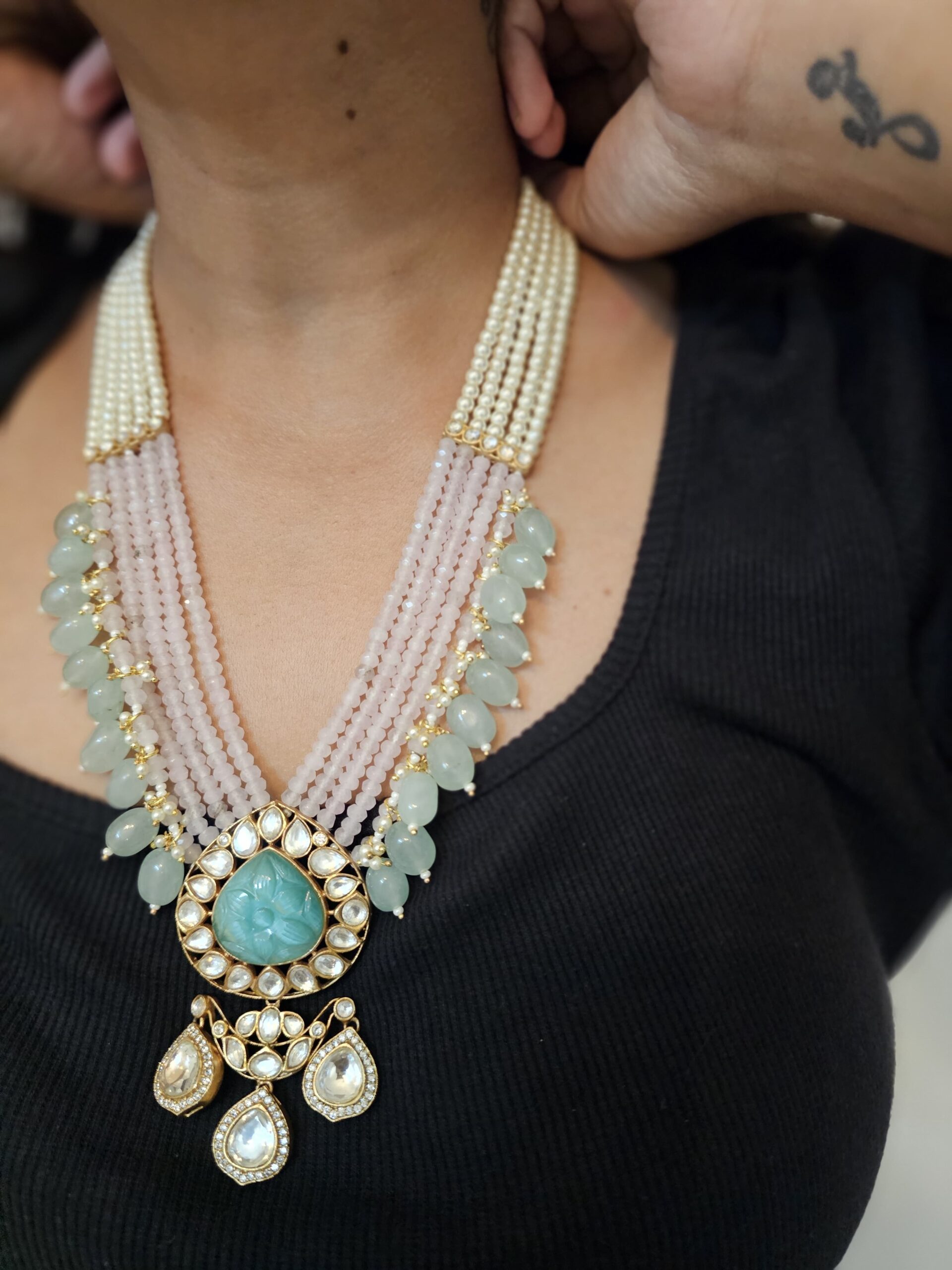 Simi Handcarved Necklace set