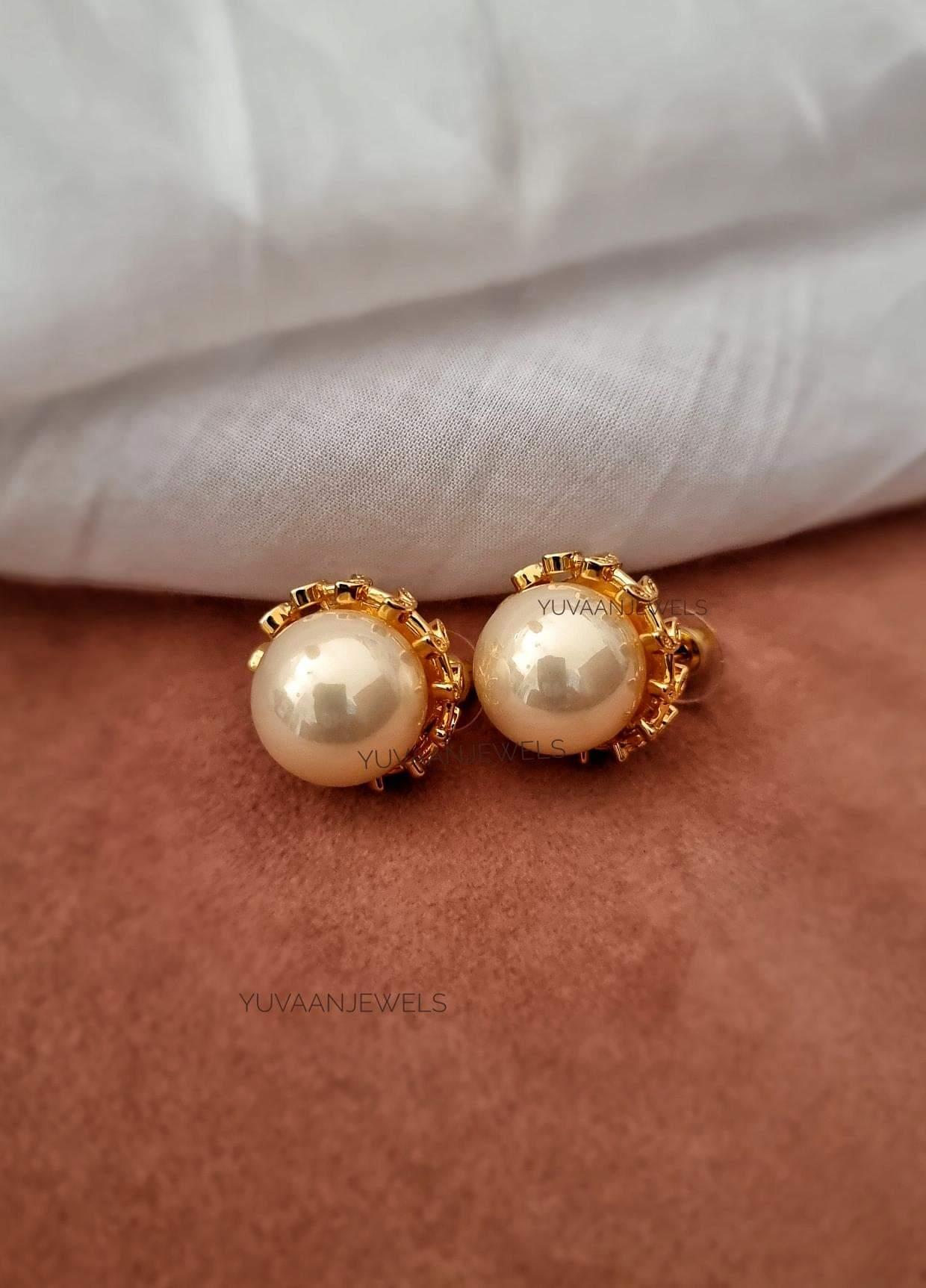 Paula pearl earing Thumbnail