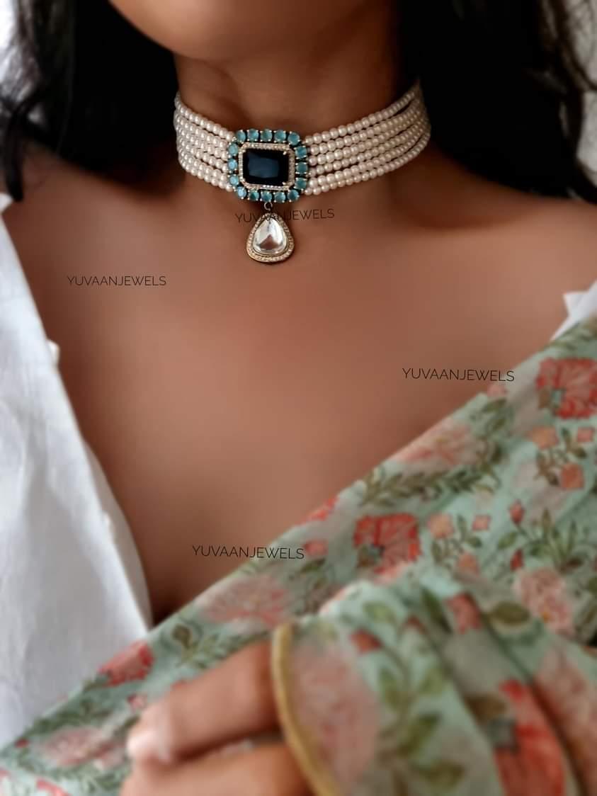 Suhana pearl choker Thumbnail