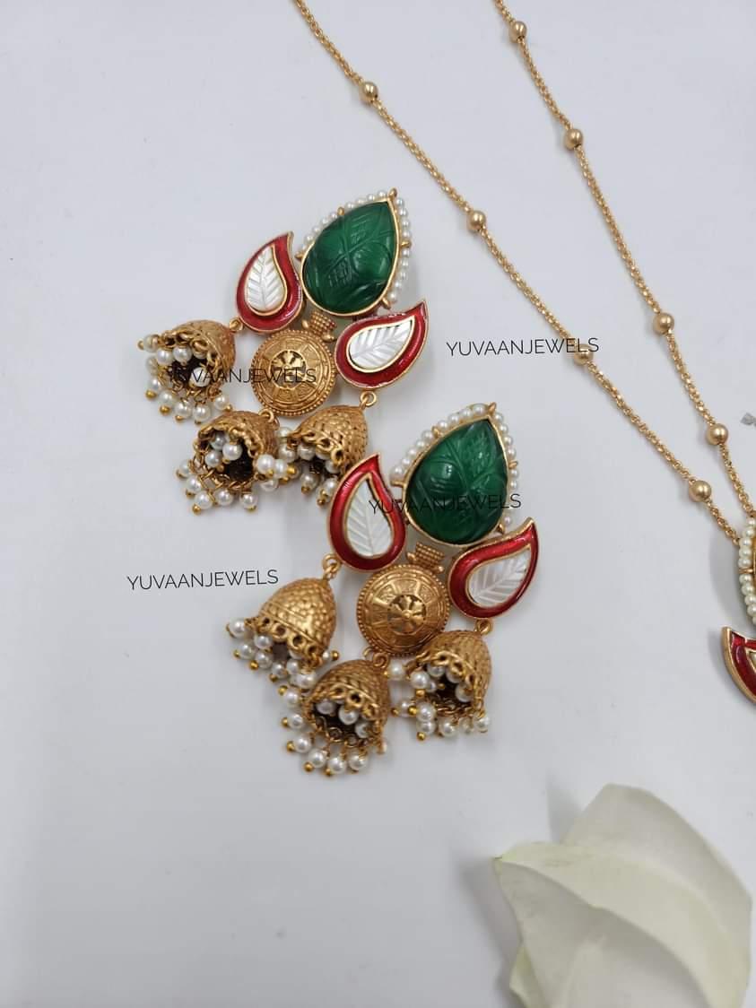 Zubaida long Necklace Thumbnail