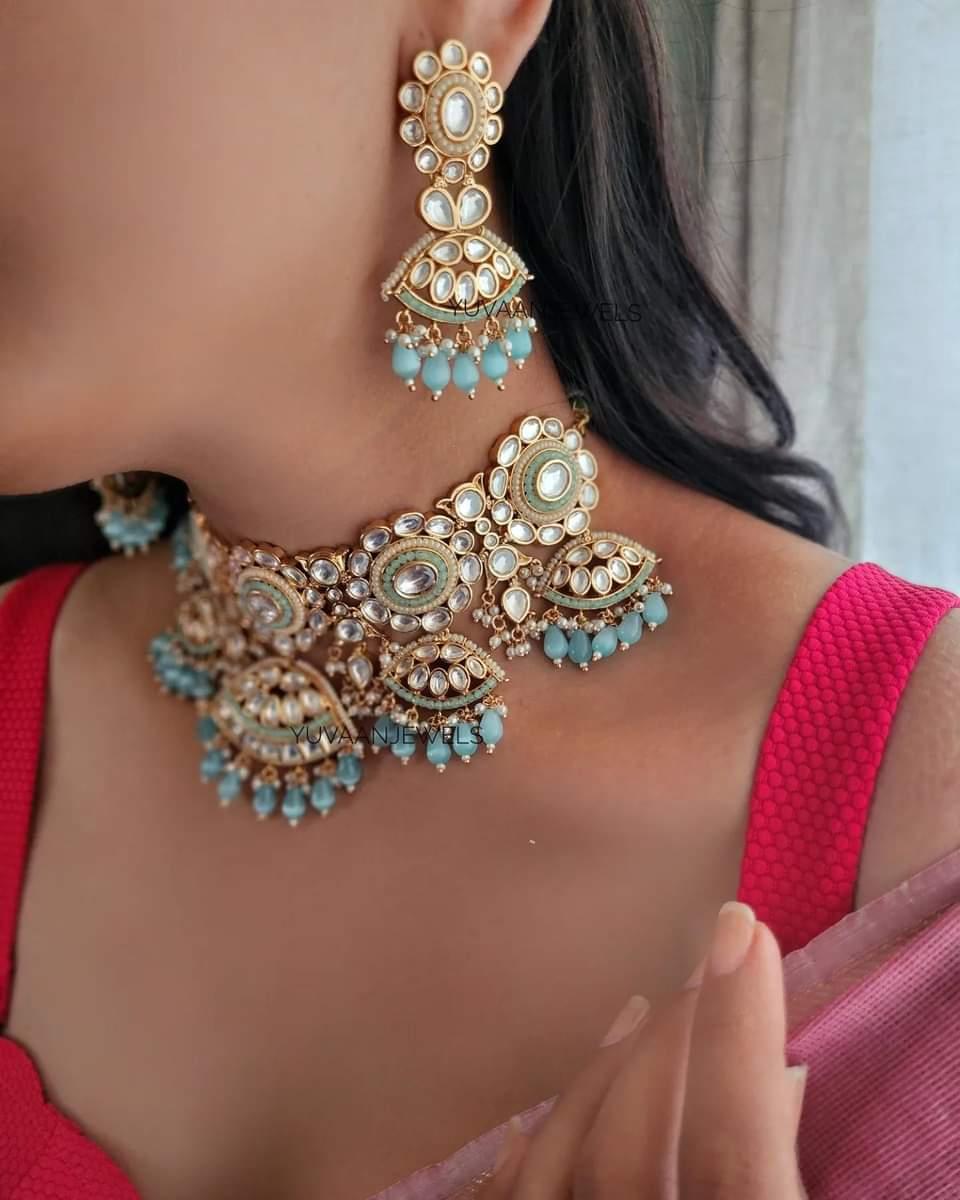 Gulzaar Polki Choker Thumbnail