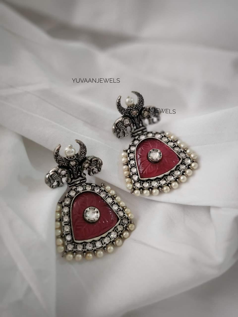 Mangal Handcarved earrings Thumbnail
