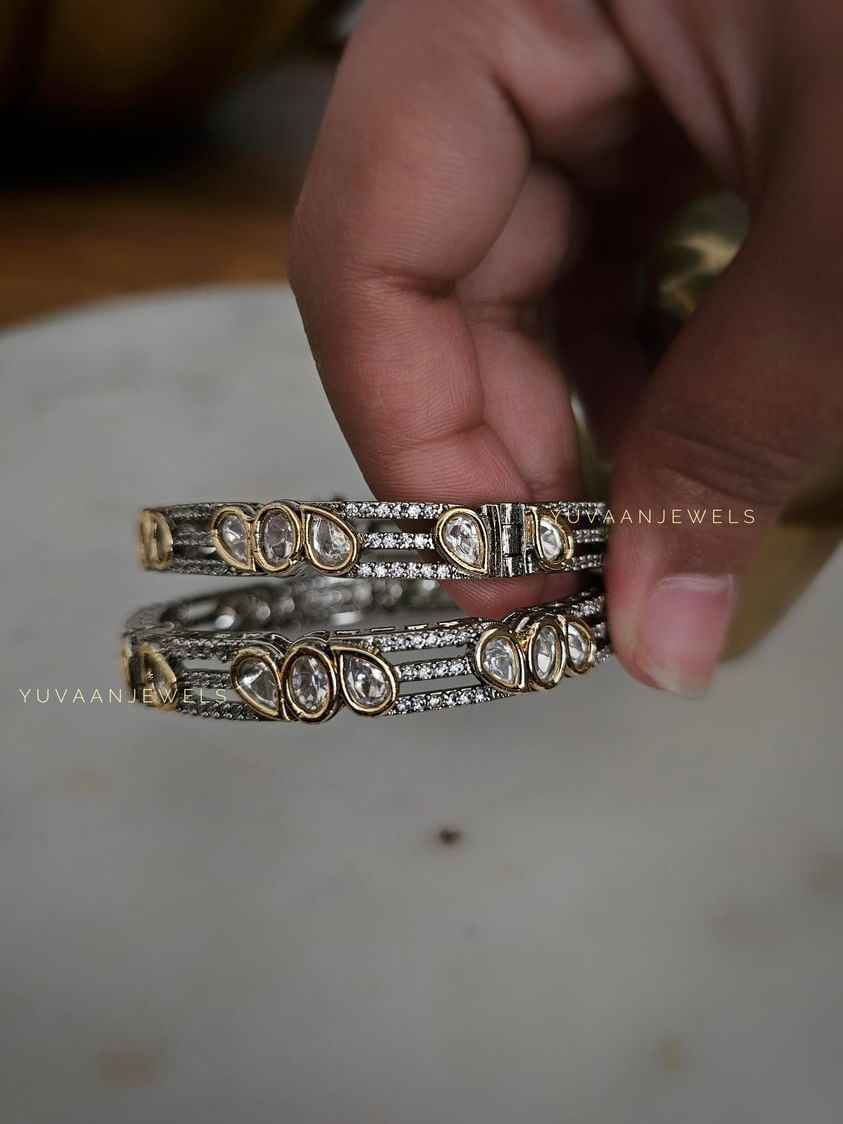 Mayur Polki Bangles Thumbnail