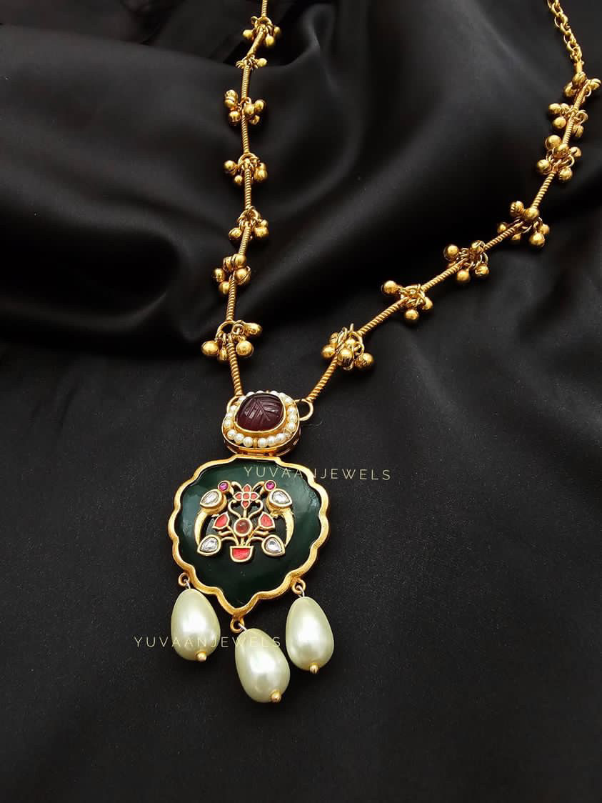 Samyukta Handcrafted Necklace Thumbnail