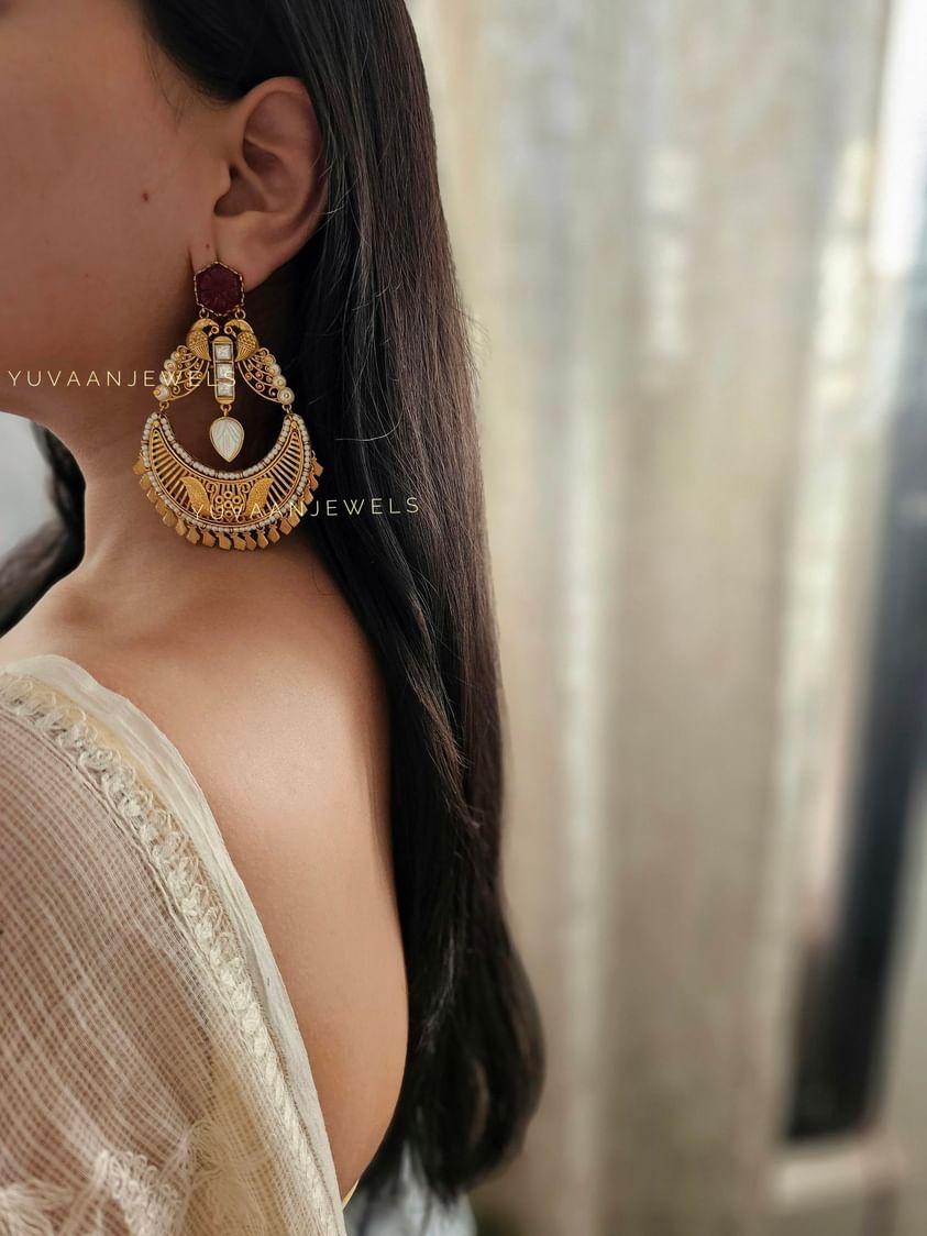 Shilpa Handcarved stone earings Thumbnail