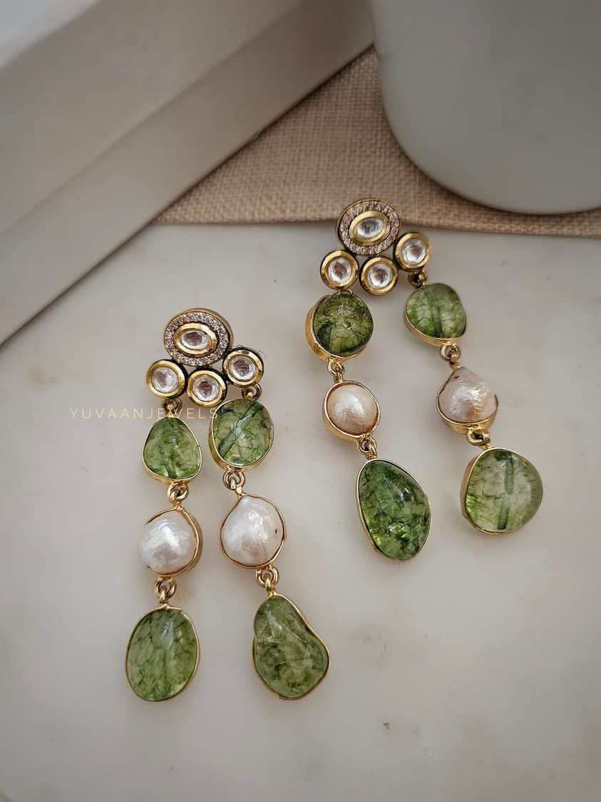 Aaloka baroque earrings Thumbnail