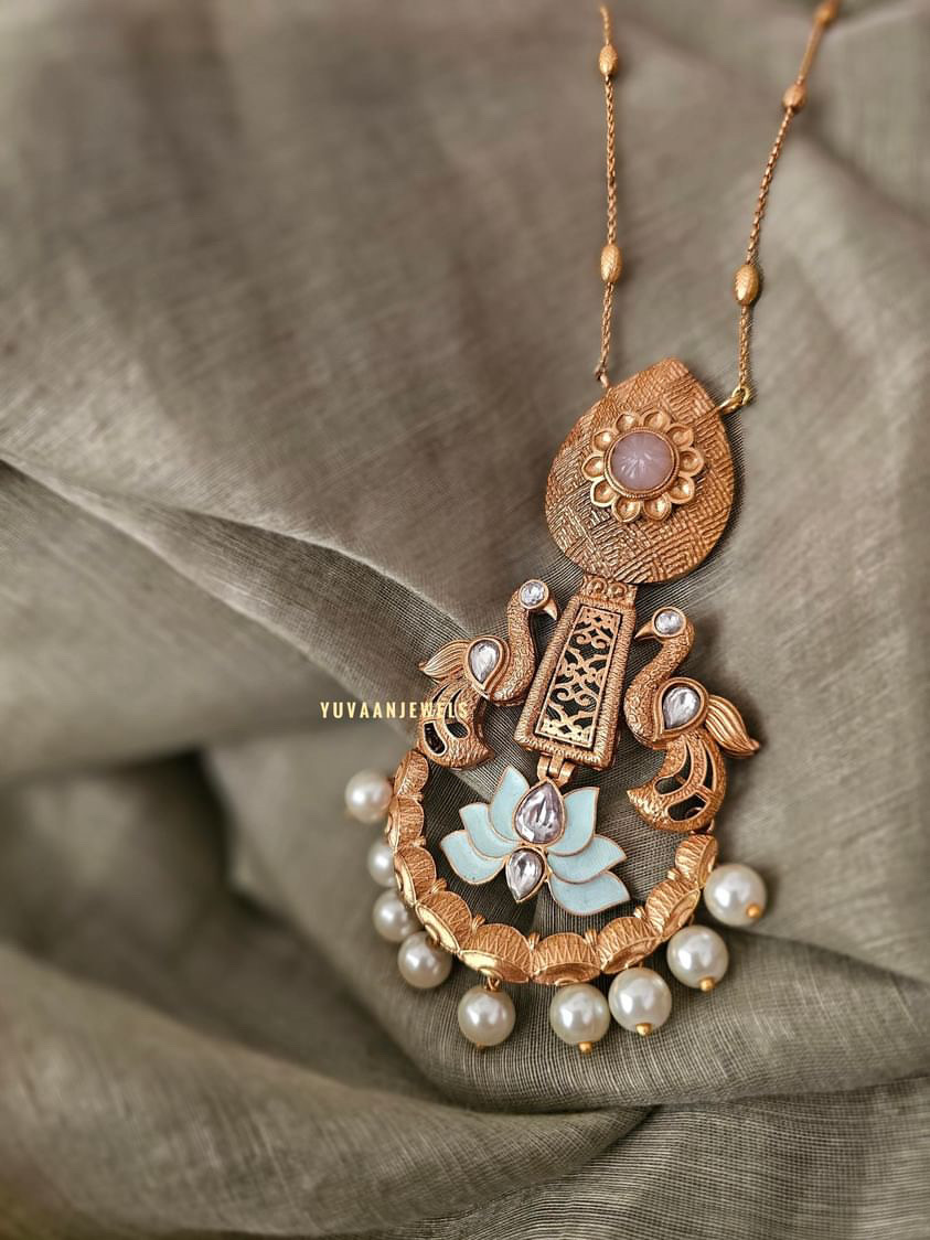 Vyara Handcrafted Necklace Thumbnail