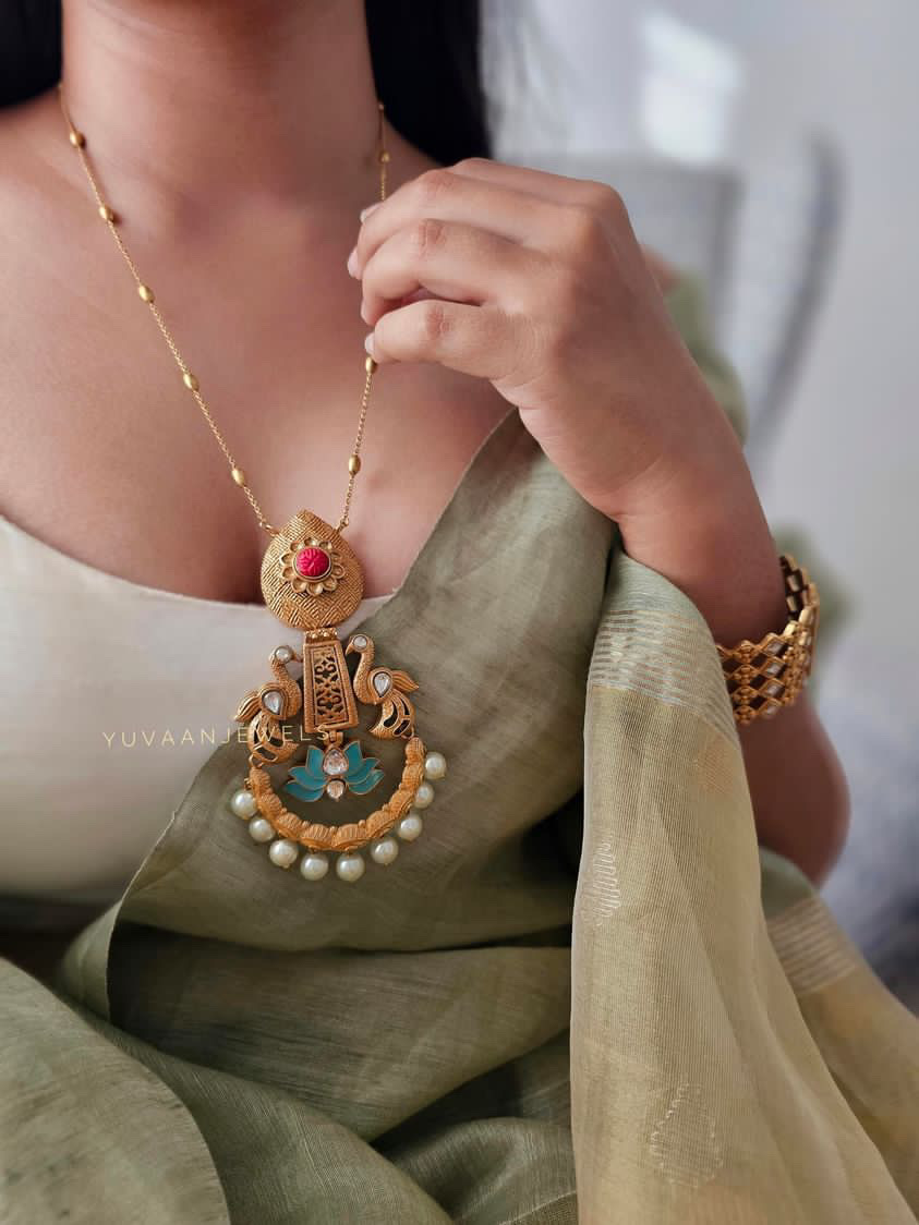 Vyara Handcrafted Necklace Thumbnail
