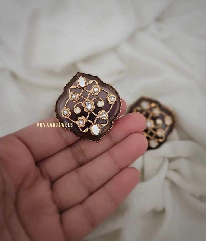 Surkh Gold choker Thumbnail