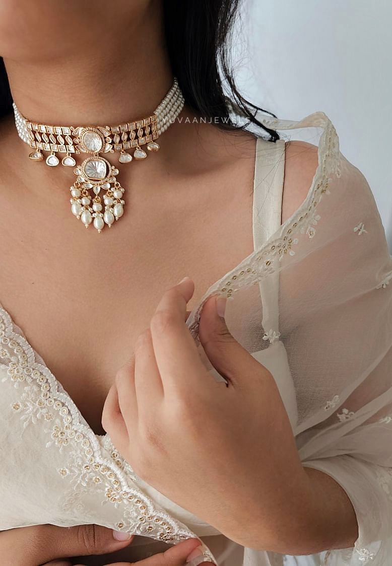 Amelia Zadau pearl choker Thumbnail