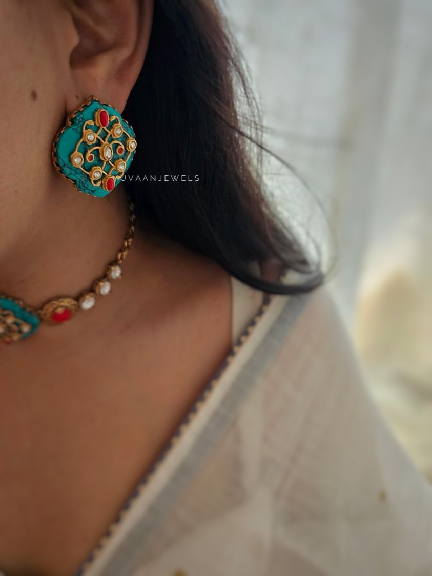 Surkh gold choker Thumbnail