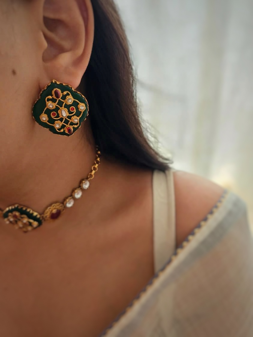 Surkh gold choker Thumbnail