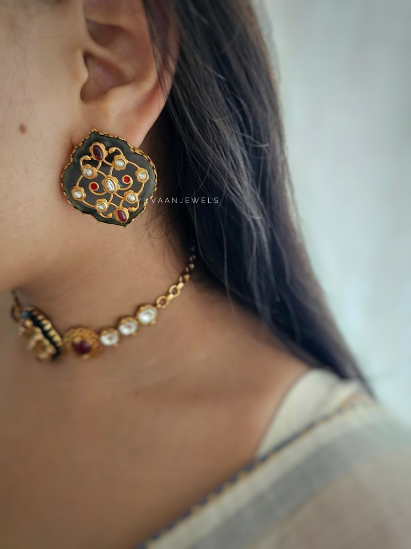 Surkh Gold choker Thumbnail