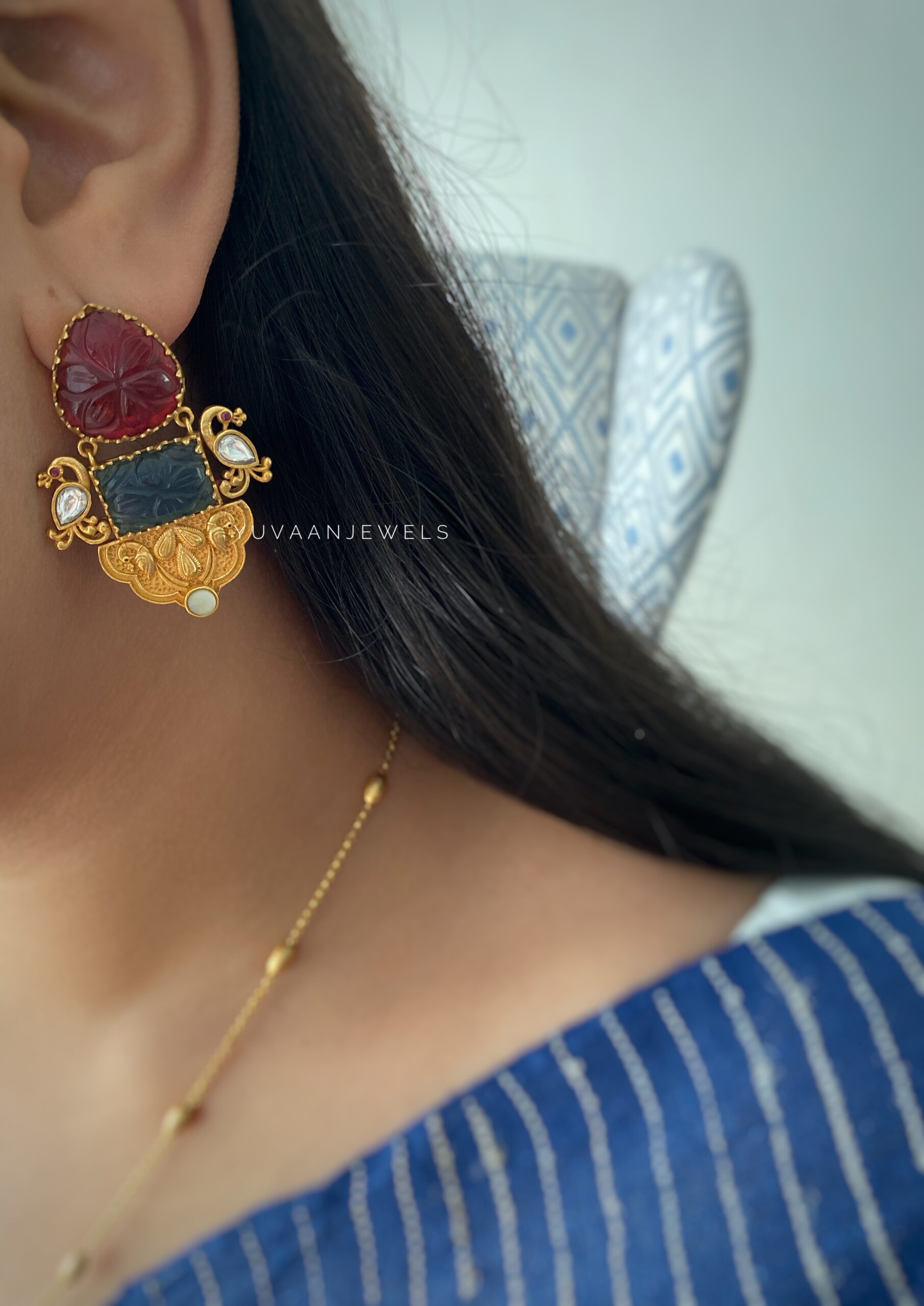Meera Handcrafted necklace Thumbnail