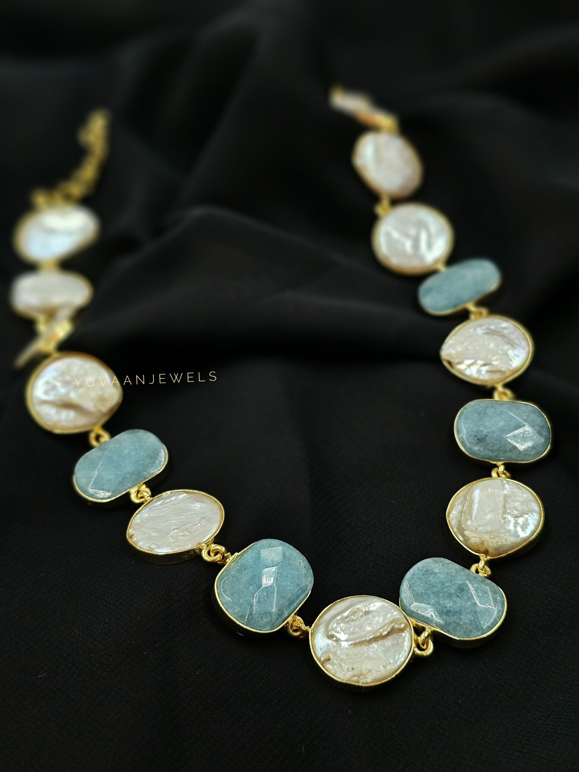 Ami semi precious Baroque Necklace Thumbnail