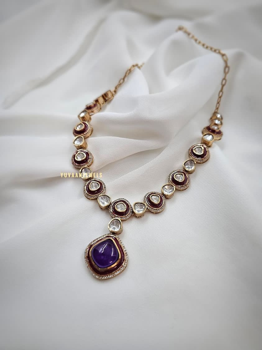 Nargis Quartz Necklace Thumbnail