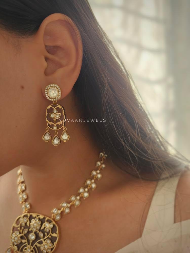 Lafz Quartz necklace Thumbnail