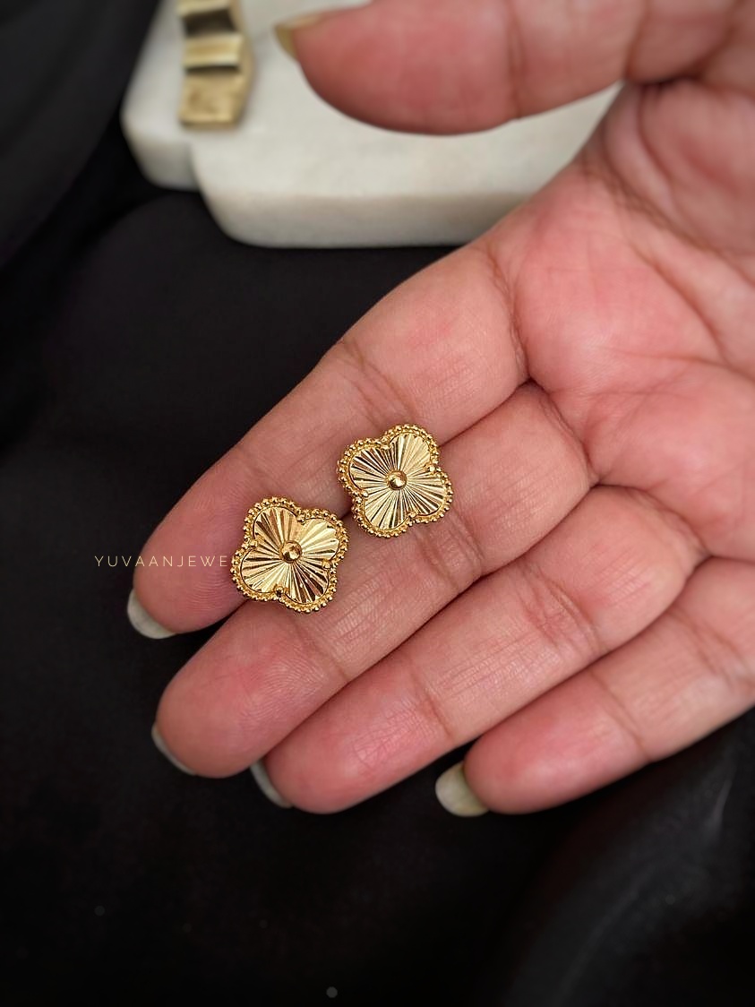 Orchid  studs Thumbnail