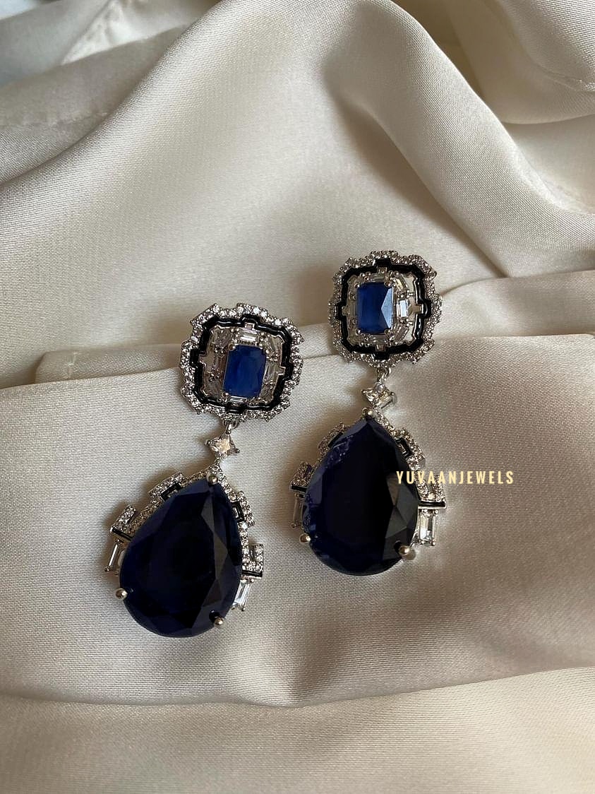 Veronica blue earrings Thumbnail