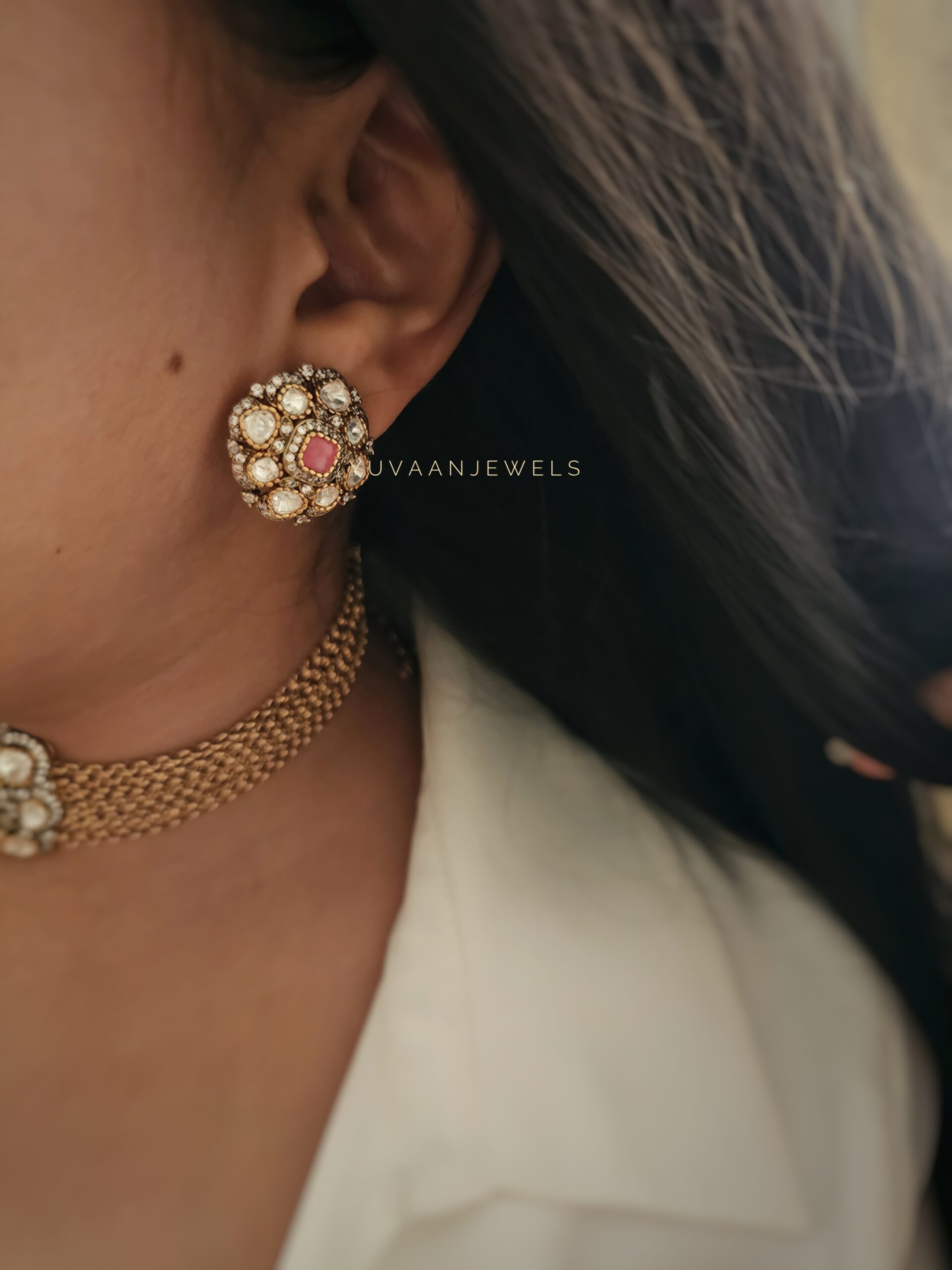 Paheli Quartz and polki choker Thumbnail