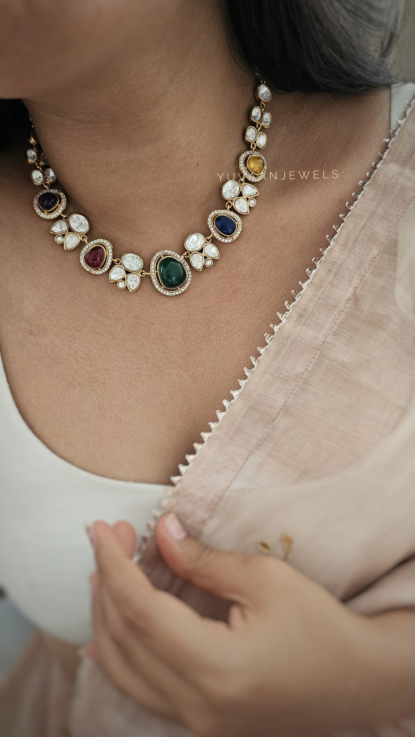 Manar quartz necklace