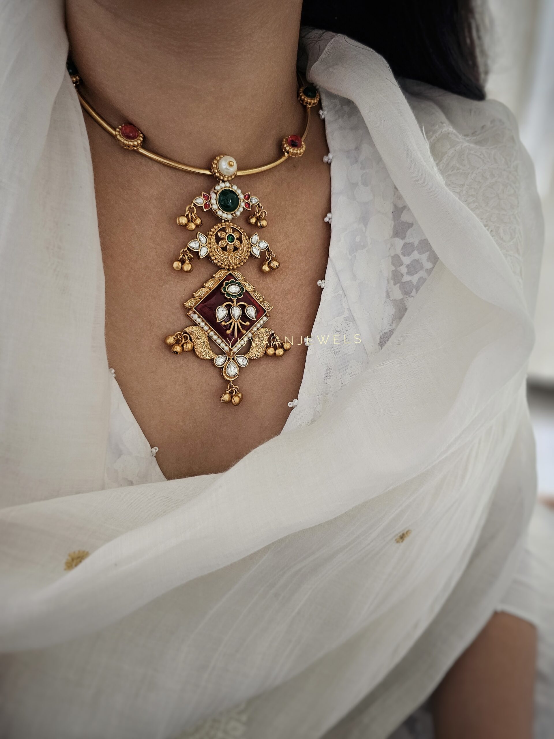 Malvika hasli necklace Thumbnail