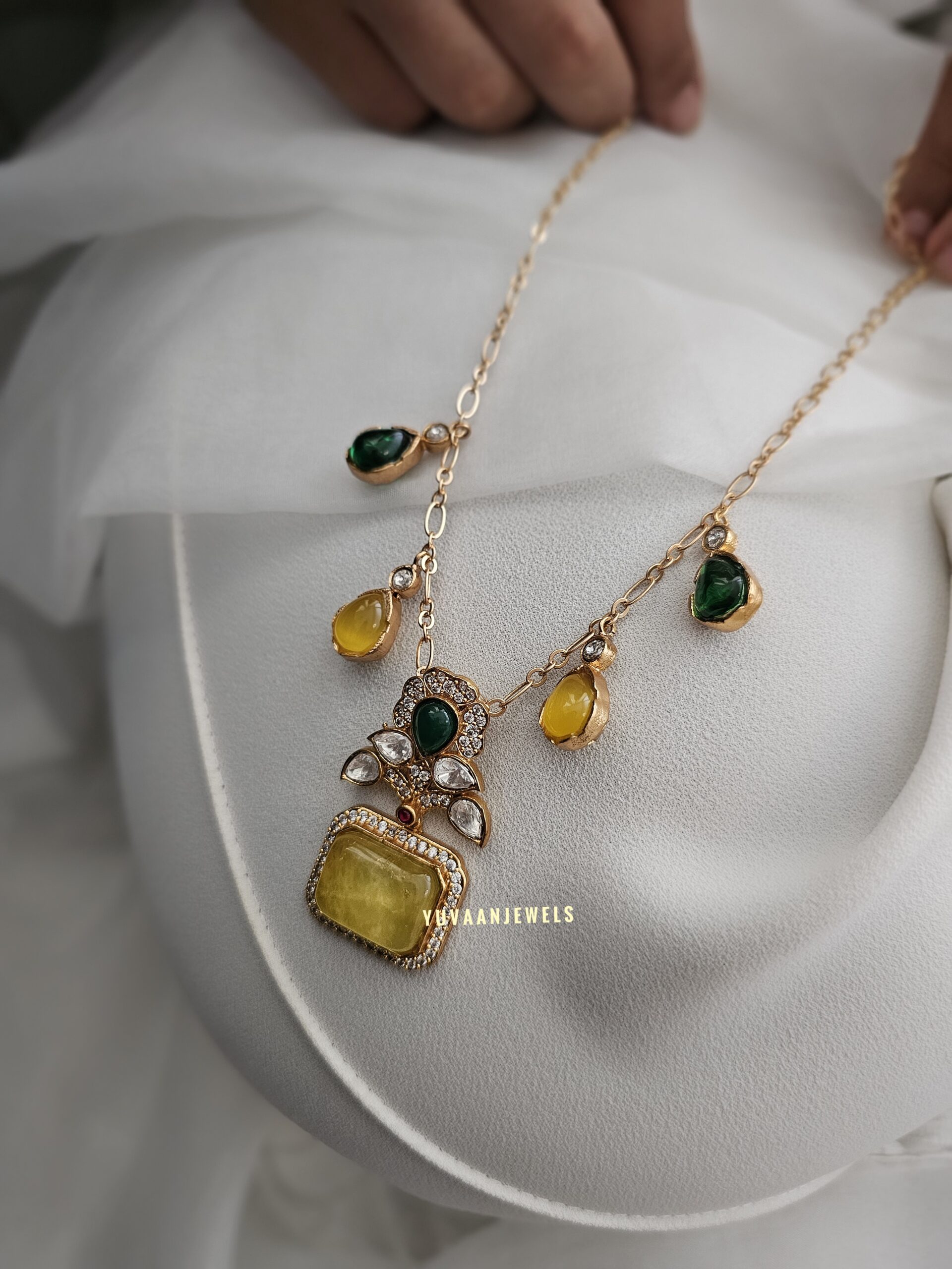 Mahua delicate quartz and polki necklace Thumbnail