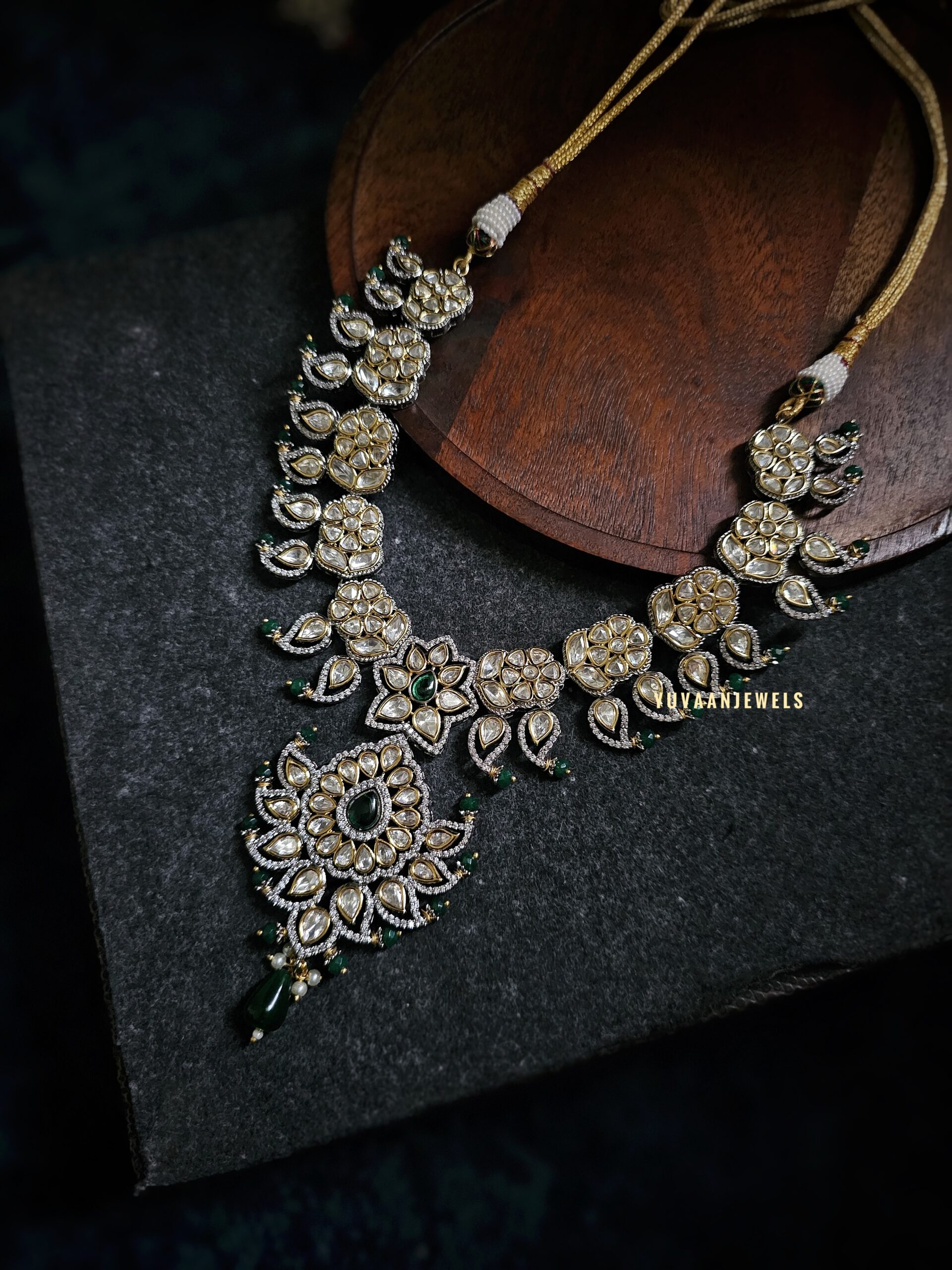 Aparna polki necklace Thumbnail