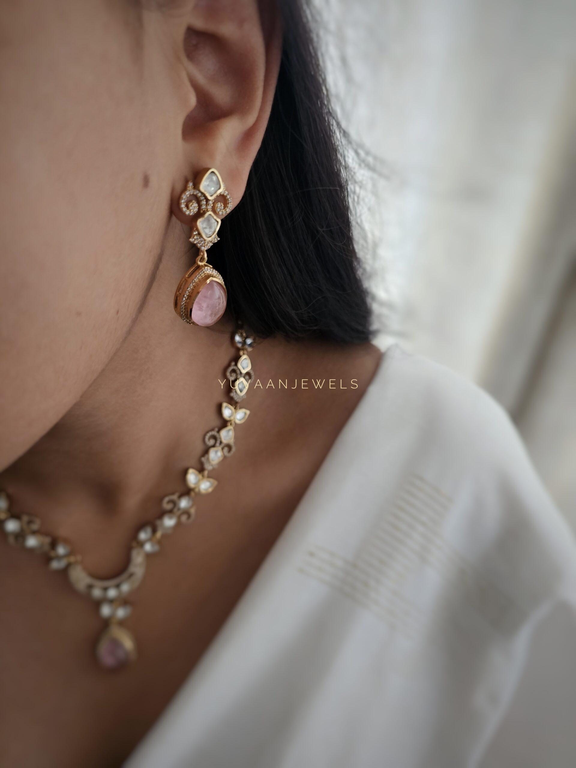 Sunidhi delicate polki & Quartz necklace Thumbnail