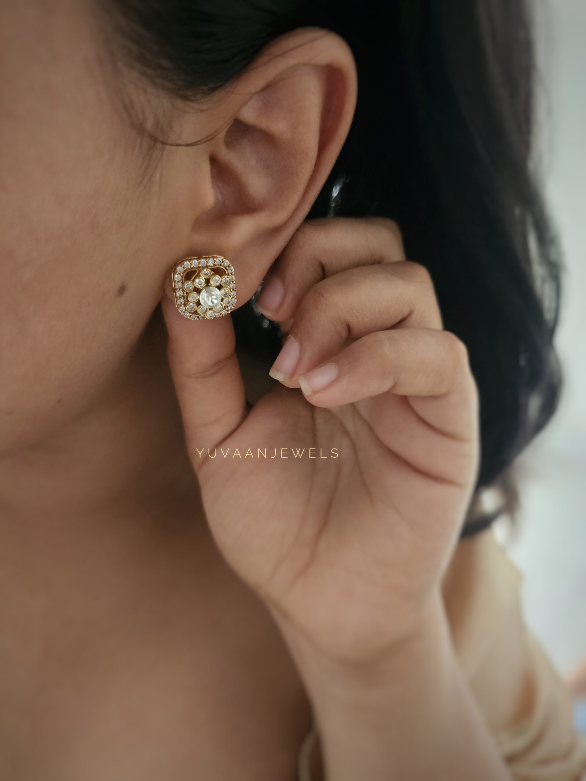 Ravi polki delicate studs Thumbnail