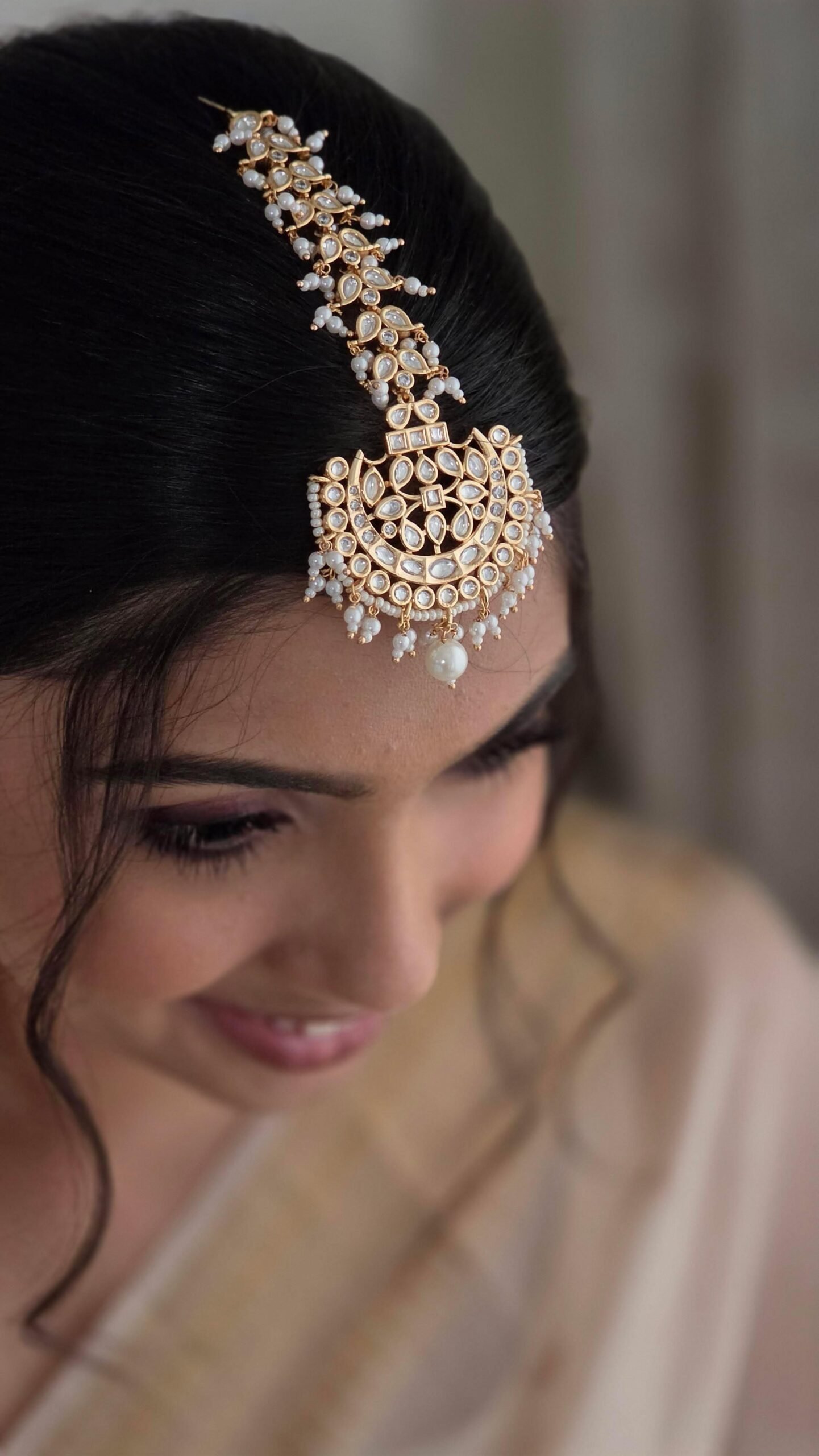 Jigna polki and pearls maangtika Thumbnail