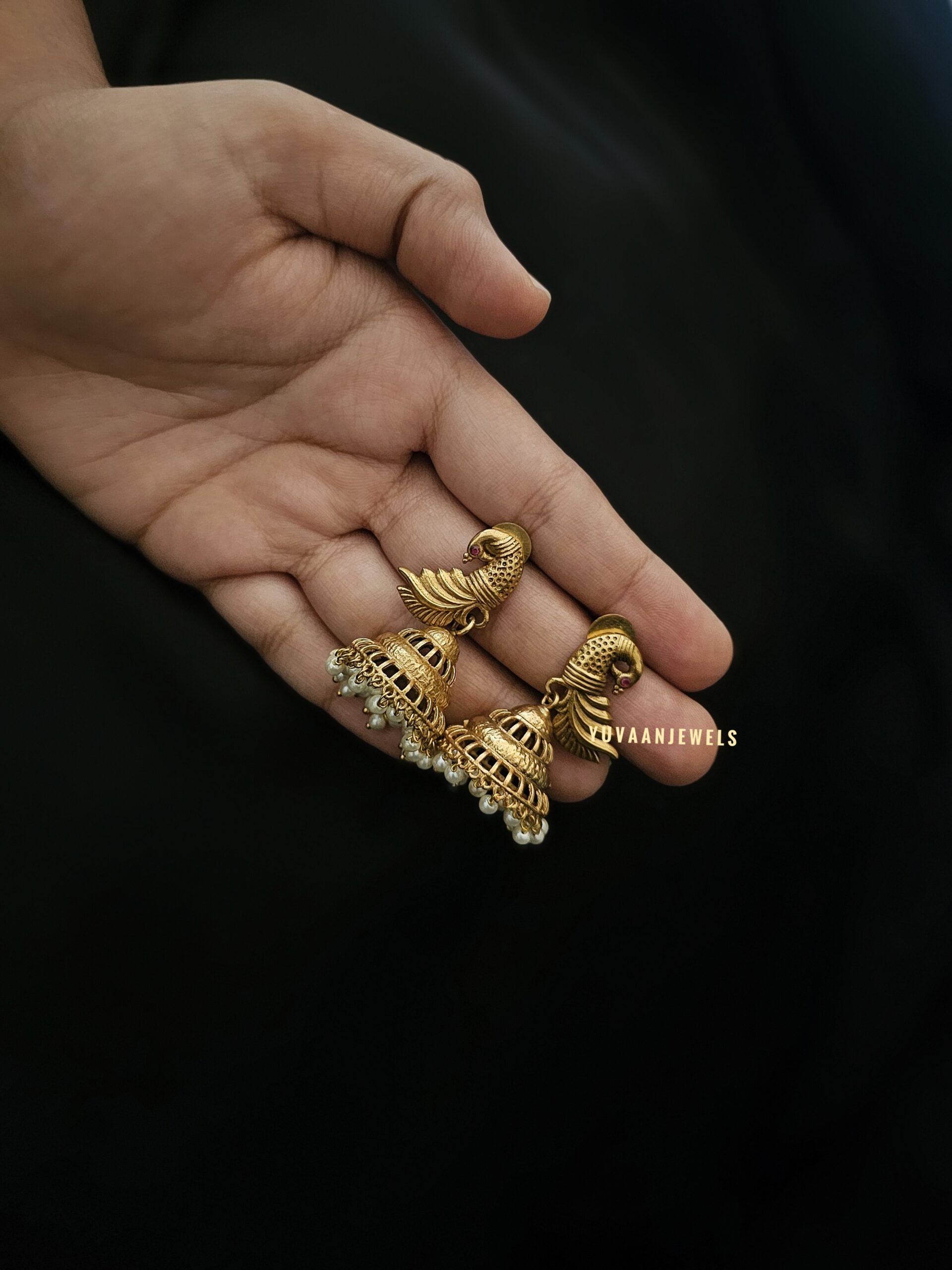 Suri Gold handcrafted Jhumki Thumbnail