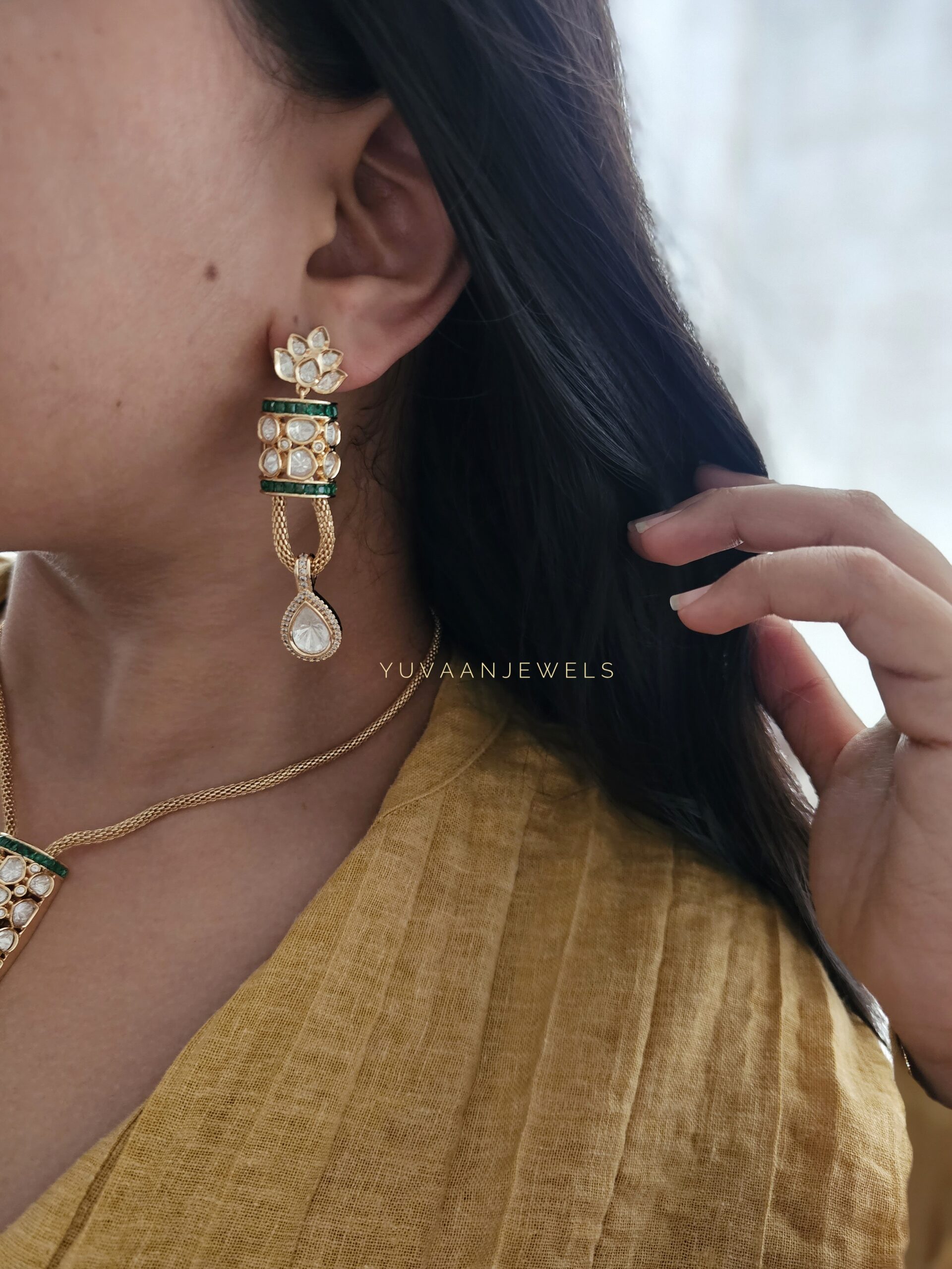 Nimrat Delicate polki necklace Thumbnail