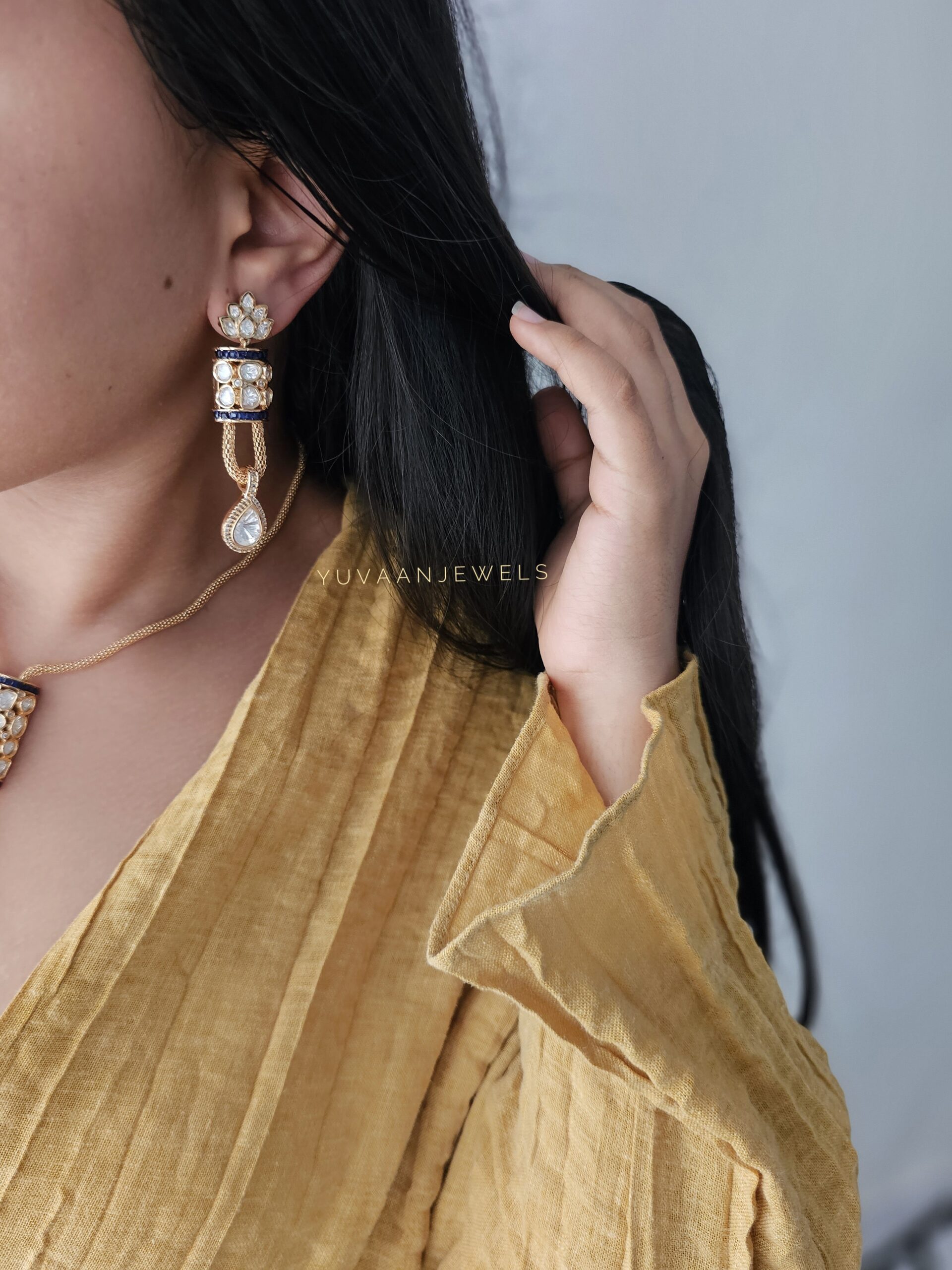 Nimrat Delicate polki necklace Thumbnail
