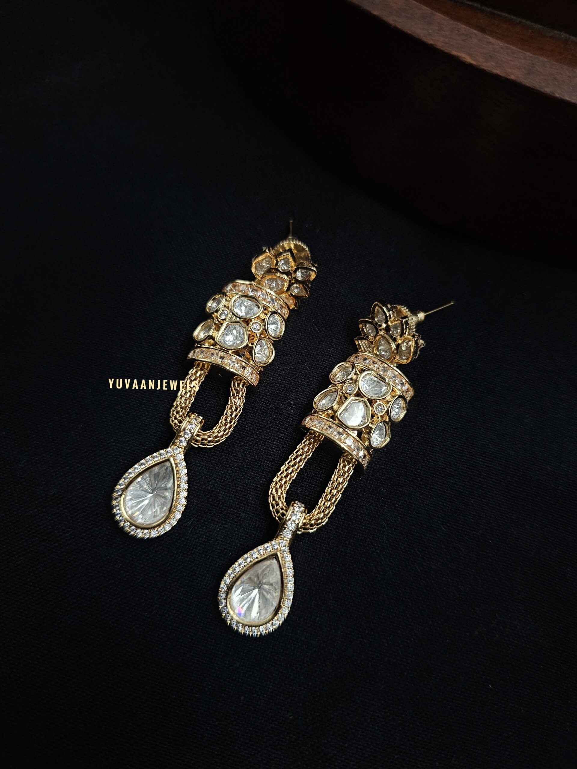 Nimrat Delicate polki necklace Thumbnail